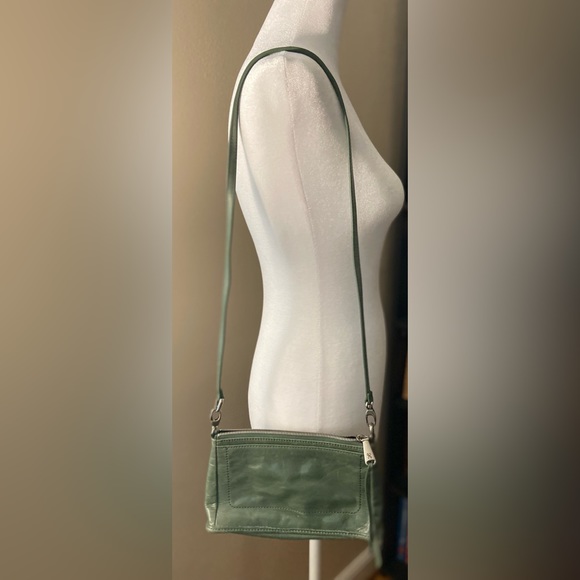 HOBO Handbags - HOBO green crossbody purse